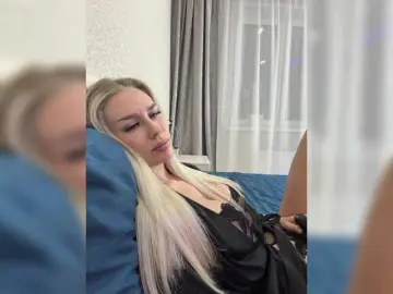 Lovensesgirl  live sex cam