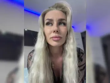 Lovensesgirl  live sex cam
