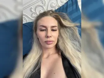 Lovensesgirl  live sex cam