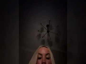 MariaMagdalena  live sex cam