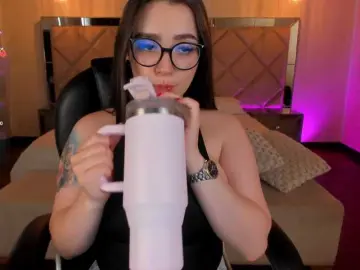 SarahRhodes  live sex cam