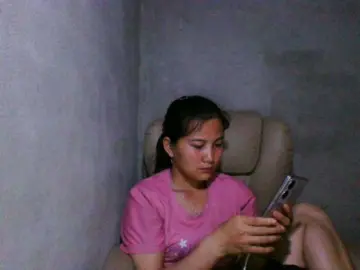 ValleyLina  live sex cam