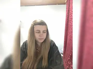 Viktoria777a  live sex cam