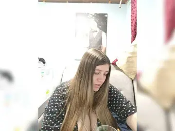 Viktoria777a  live sex cam