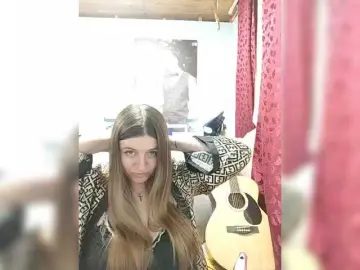 Viktoria777a  live sex cam
