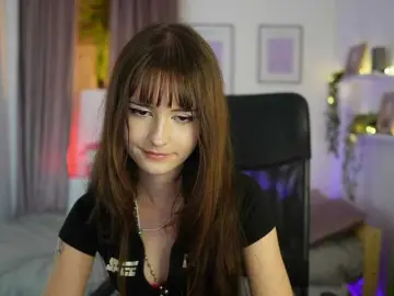 EllaYoung  live sex cam
