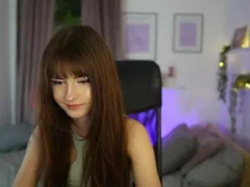 EllaYoung  live sex cam