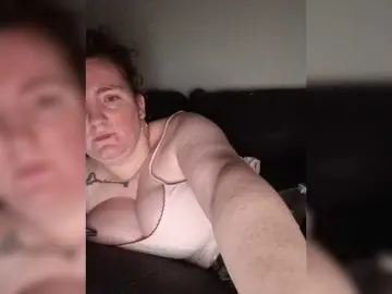 Sexyred3141-1  live sex cam