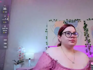Valery-Grand  live sex cam
