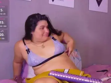 Kitty4daddy  live sex cam