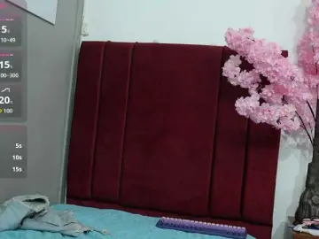 Kitty4daddy  live sex cam