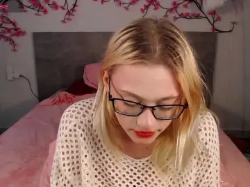 Coraline-bush  live sex cam