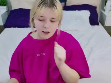 EmillyRogers  live sex cam