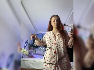 Greedy-Kim5  live sex cam