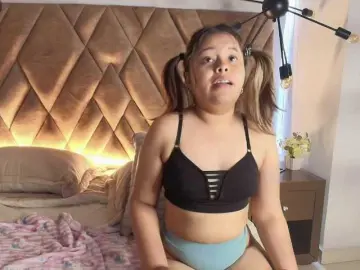 KylieSweett  live sex cam