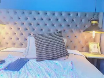 KylieSweett  live sex cam