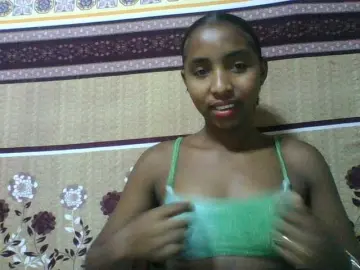 Orzia12  live sex cam