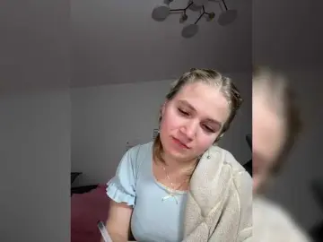 Eliselaff  live sex cam