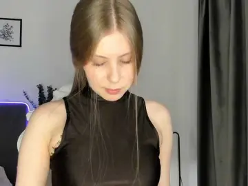 Elliediaz  live sex cam