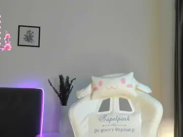 Elliediaz  live sex cam