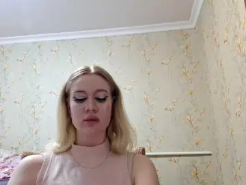 Linafinay  live sex cam