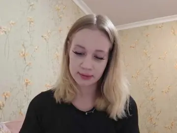 Linafinay  live sex cam