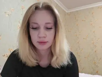 Linafinay  live sex cam