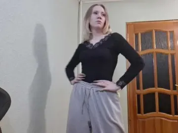 Linafinay  live sex cam