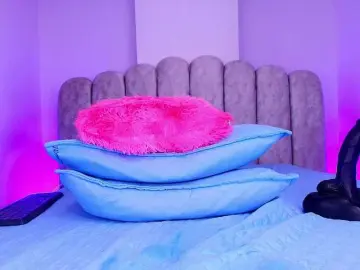 Violetta-london  live sex cam