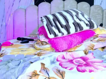 Violetta-london  live sex cam