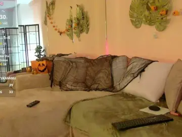 AlexaDaddario  live sex cam
