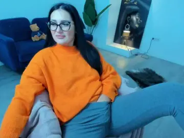 AnyaEvy  live sex cam