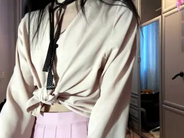 ArielleOltremari  live sex cam