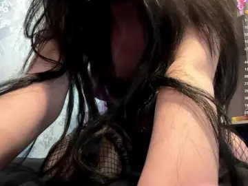 ArielleOltremari  live sex cam