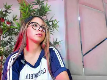 CaseyWalker  live sex cam