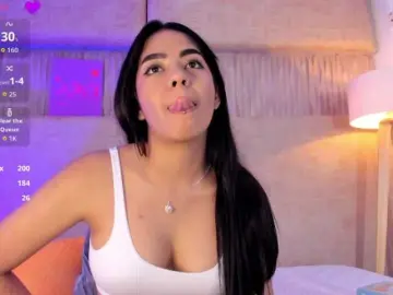 Kyraaa  live sex cam