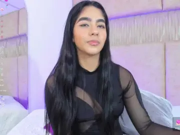 Kyraaa  live sex cam