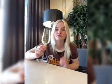 Lerek  live sex cam
