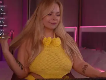 LisaLove4  live sex cam