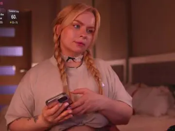 LisaLove4  live sex cam