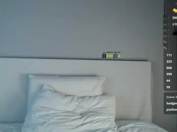 Princess-Dia  live sex cam