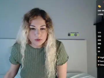 Princess-Dia  live sex cam