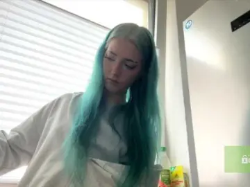 Karolinawild  live sex cam