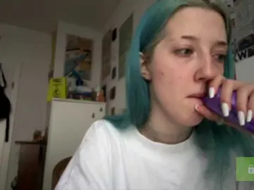 Karolinawild  live sex cam