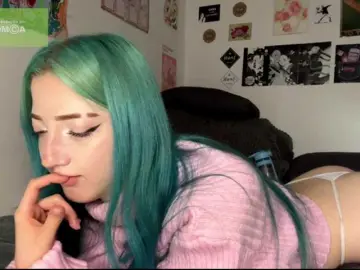 Karolinawild  live sex cam