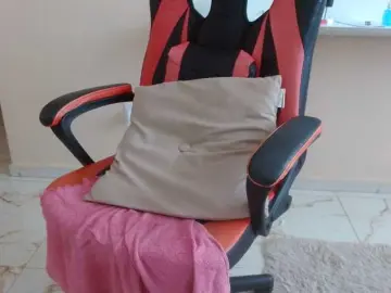 Pocahontas26  live sex cam