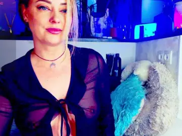 -JuliaSpace-  live sex cam