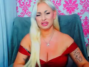 BlondAna  live sex cam
