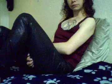 Celena980  live sex cam