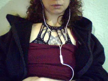 Celena980  live sex cam